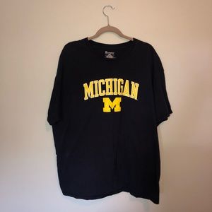 Men’s XXL Michigan College Football T-Shirt